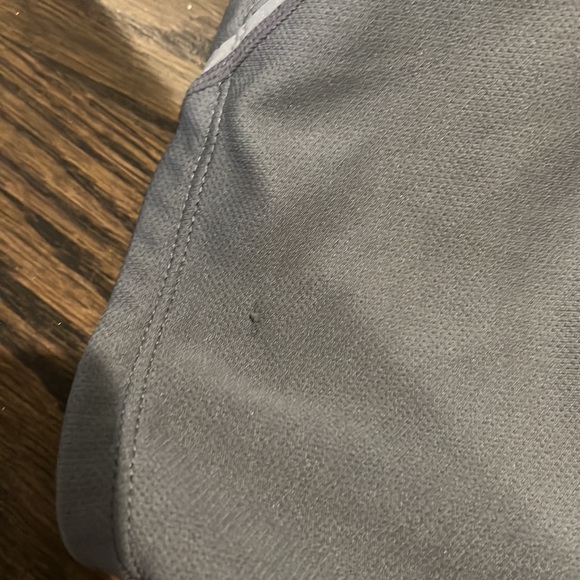 Livestrong tech Nike top - Picture 3 of 4